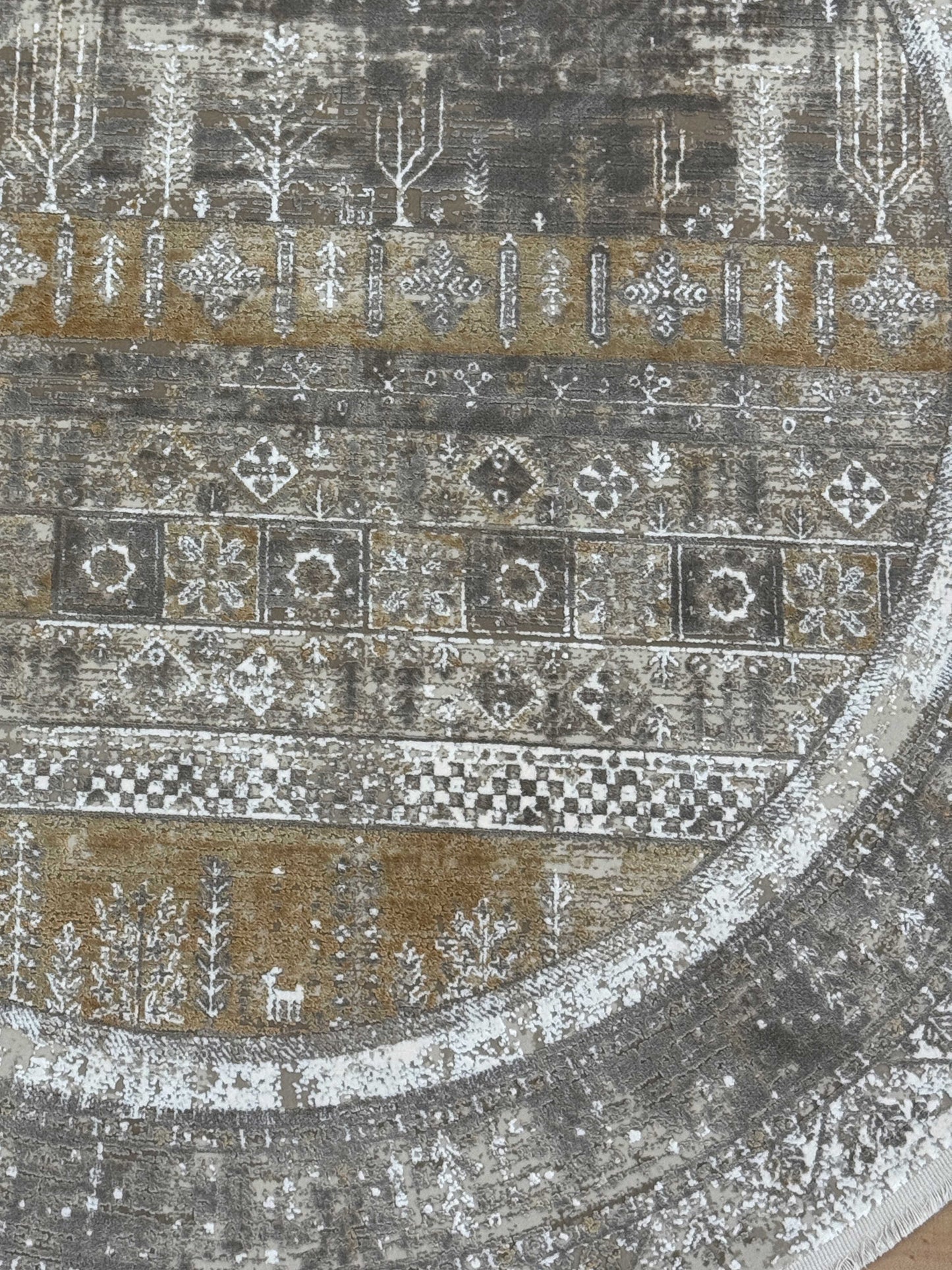 Vintage Patterned Bamboo Silk Round Carpet