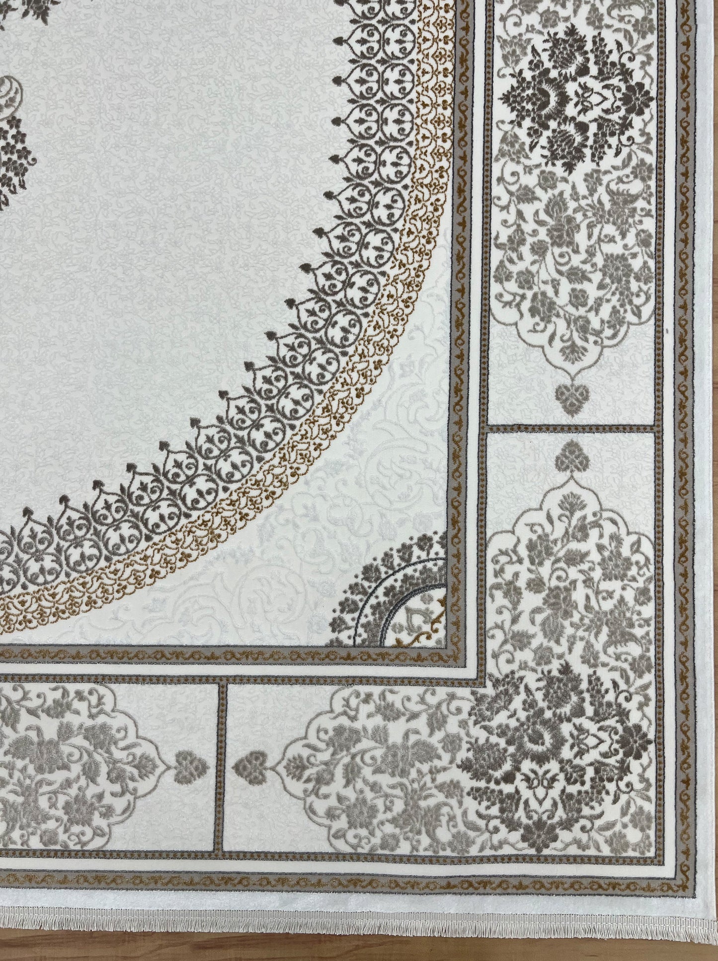 Medallion Flower Acrylic Classic Carpet