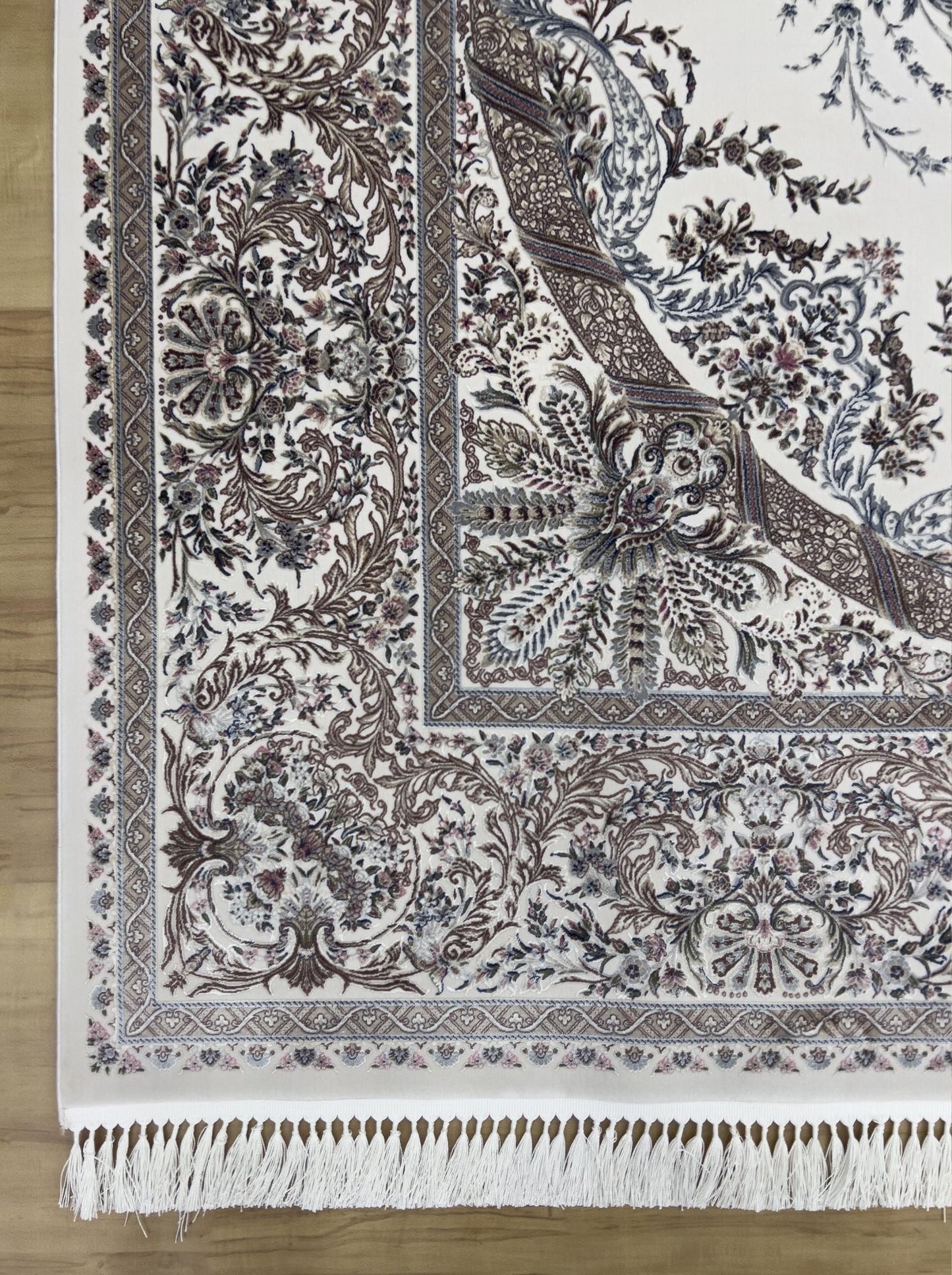 Ornate Elegance Silk Classic Carpet