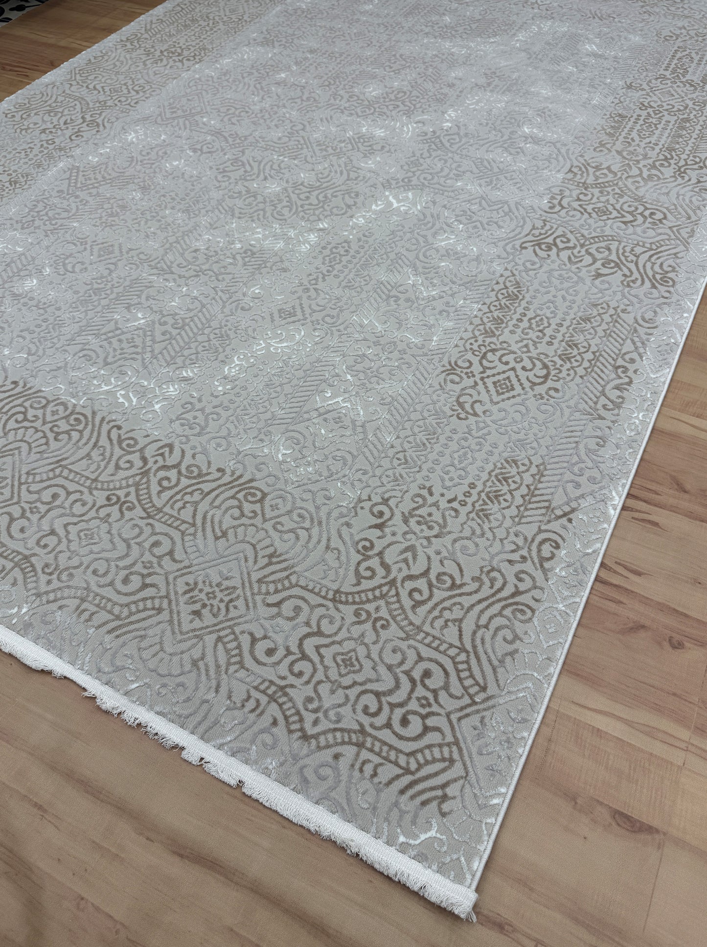 Regal Edge "Beige" Acrylic Classic Carpet