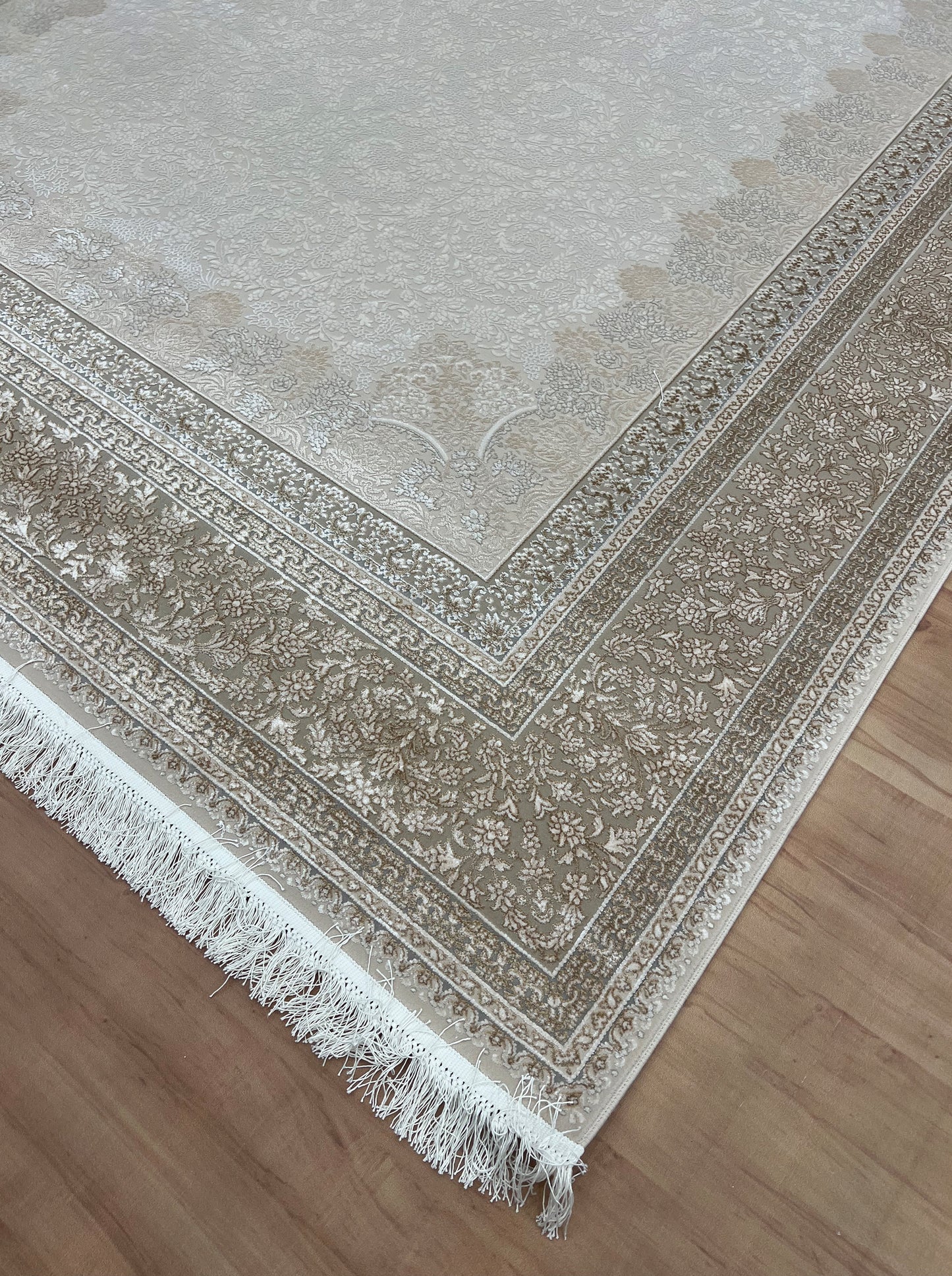 Eastern Jewel Bamboo Silk Classic Carpet