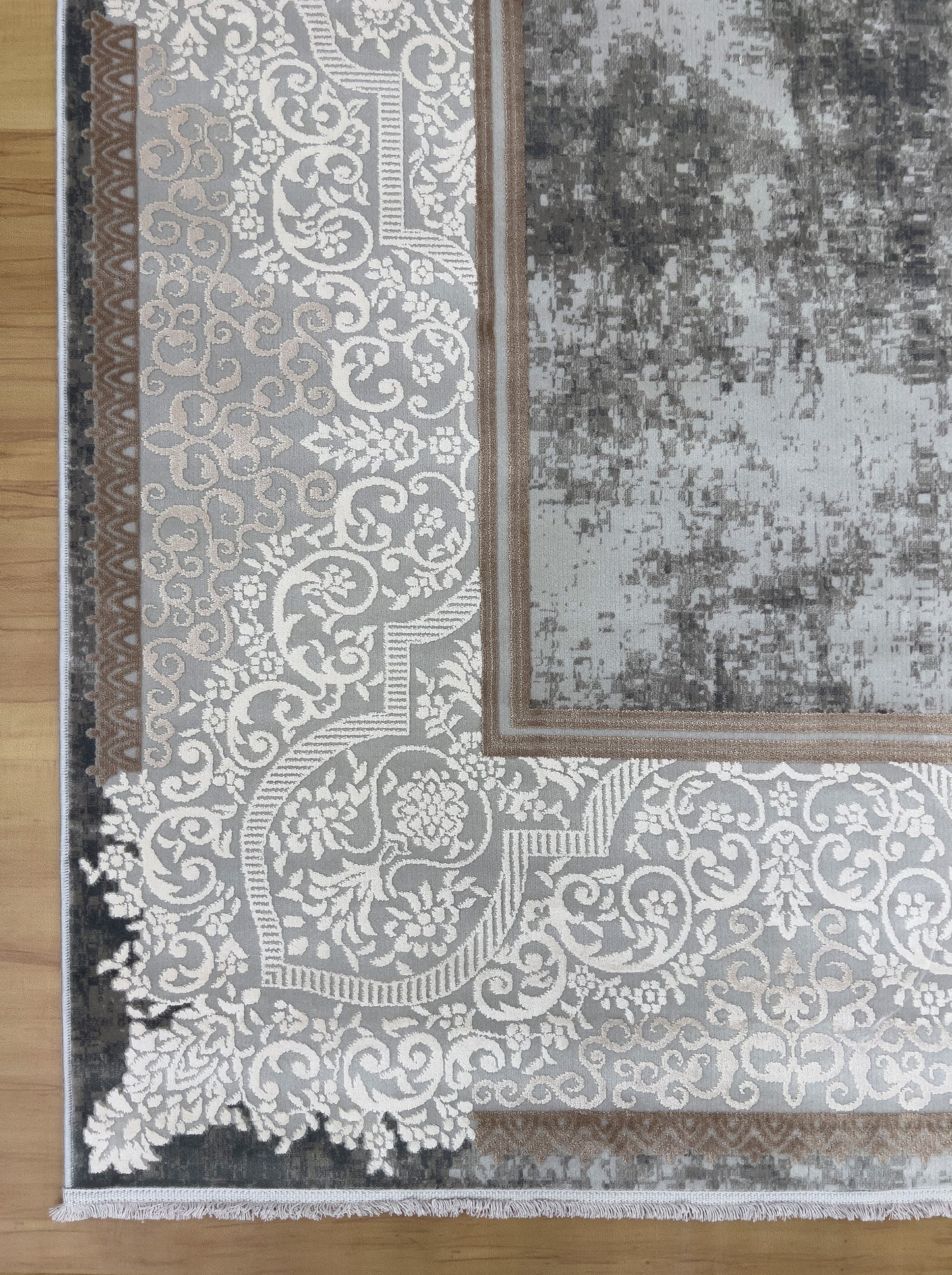 Enchanted Gray Bamboo Silk Classic Carpet