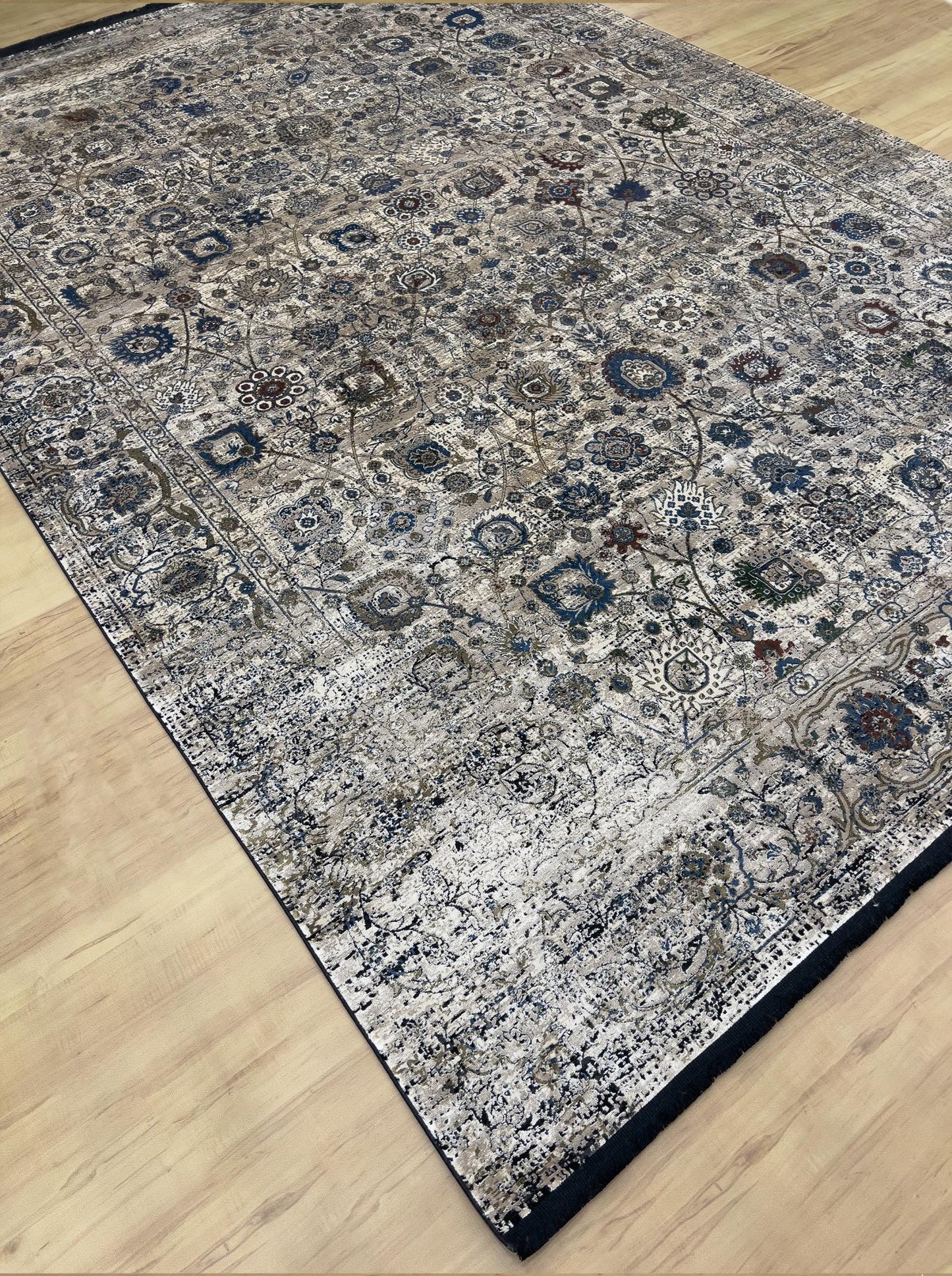 Enchanted Mist Bamboo Silk Classic Carpet