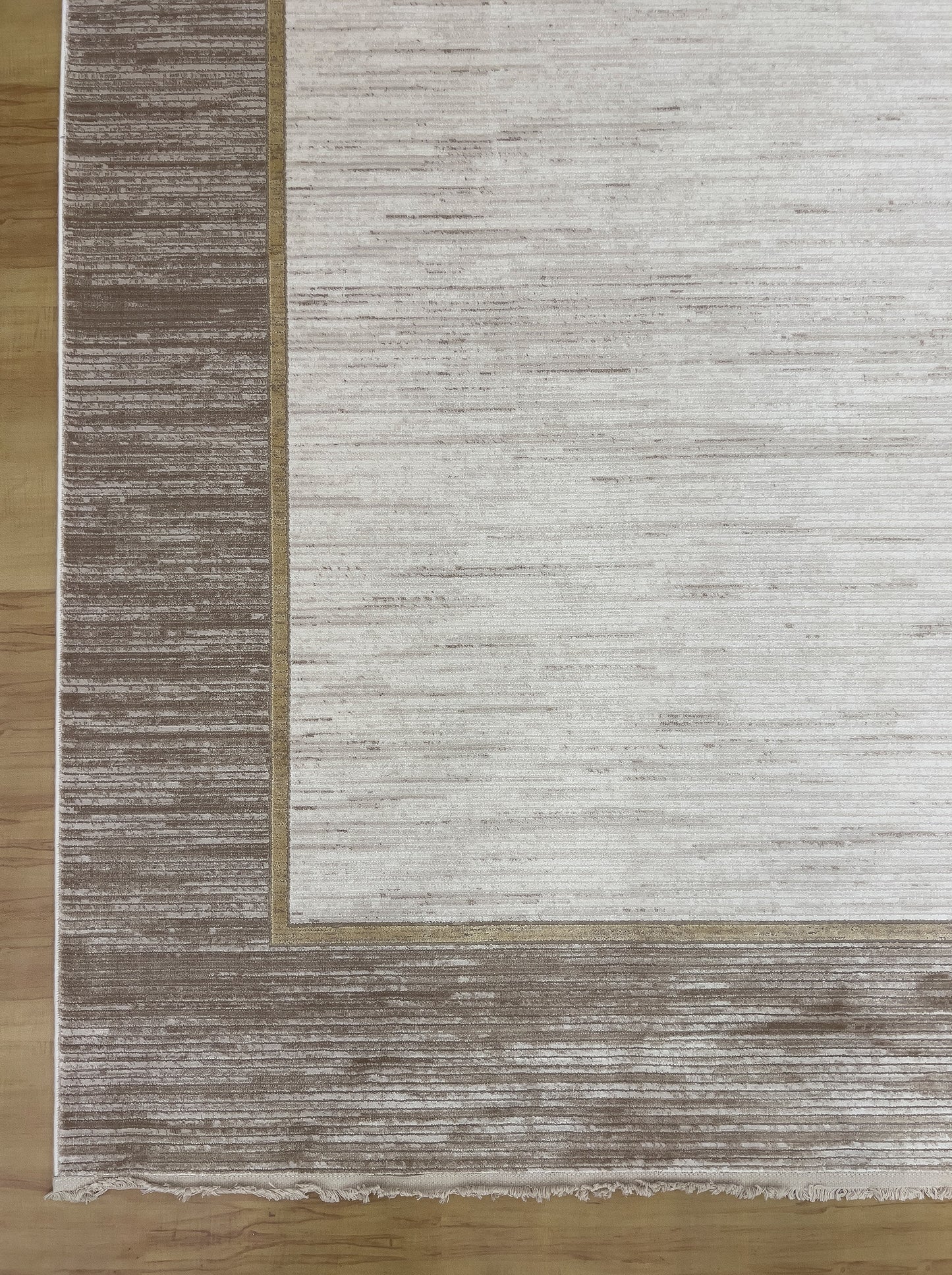 Gold Frame Bamboo Silk Classic Carpet