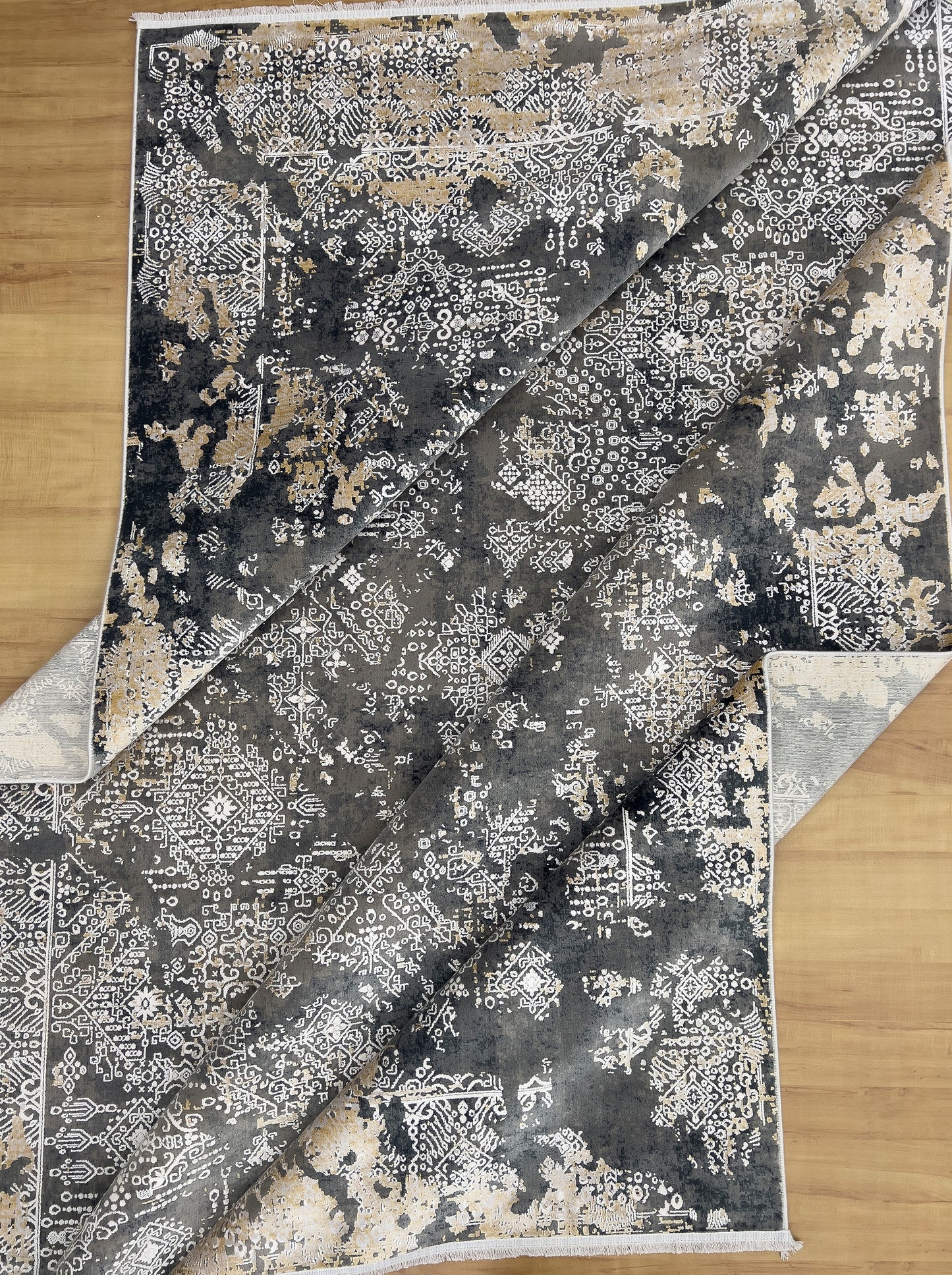 Petal Tranquility Bamboo Silk Classic Carpet
