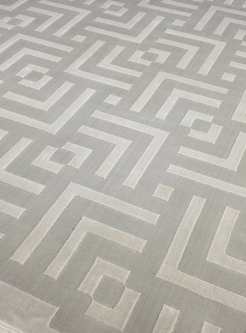 Cloudy Path Beige Acrylic Carpet
