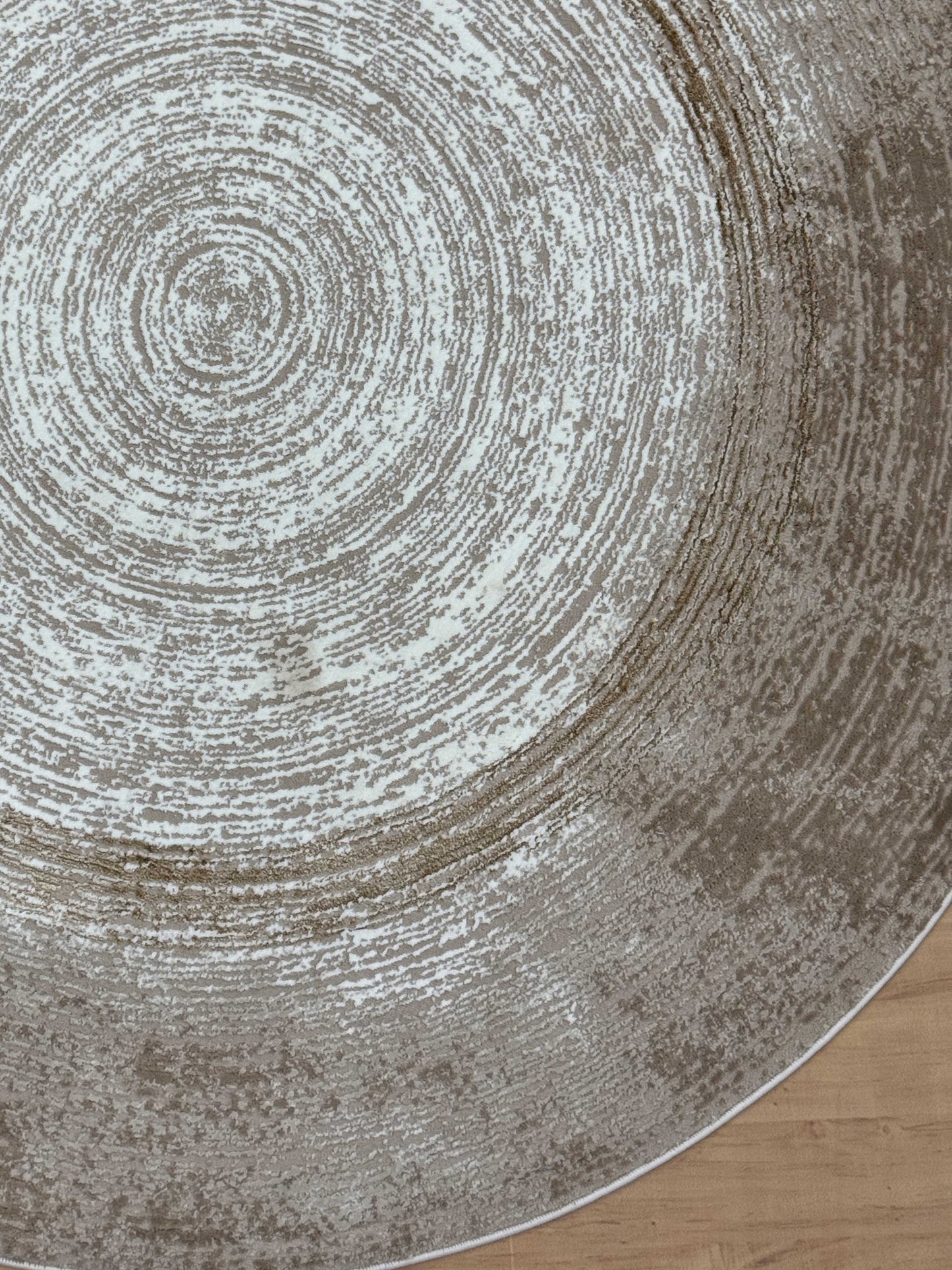 Aylin Radiance Acrylic Round Carpet