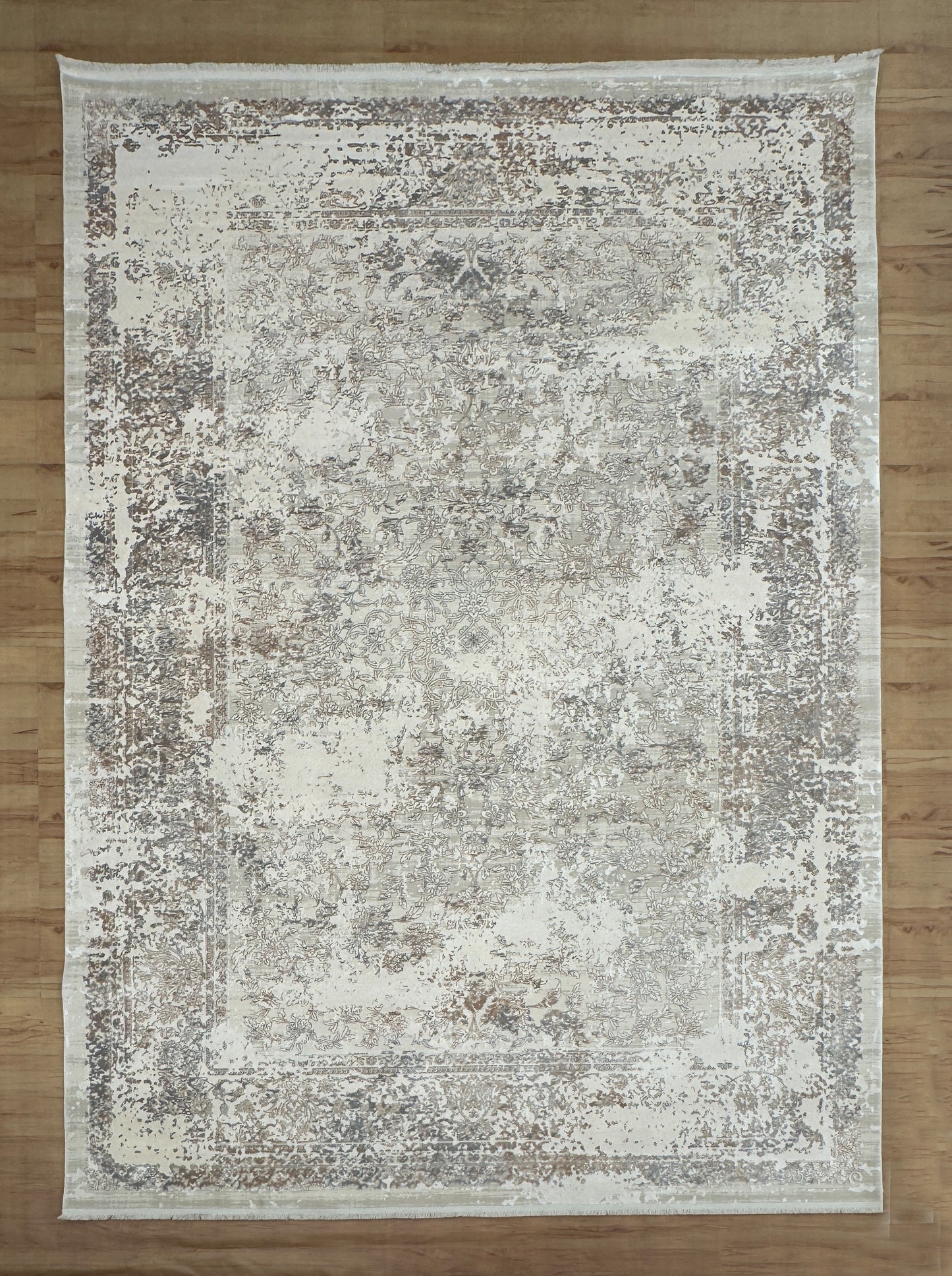 سجاد حرير Crown Frame "Gray"