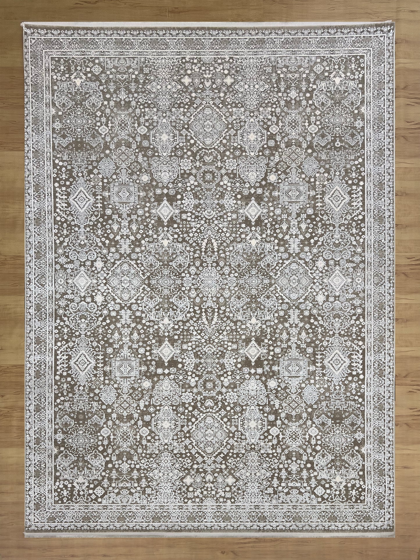 Timeless Ornamental Bamboo Silk Carpet