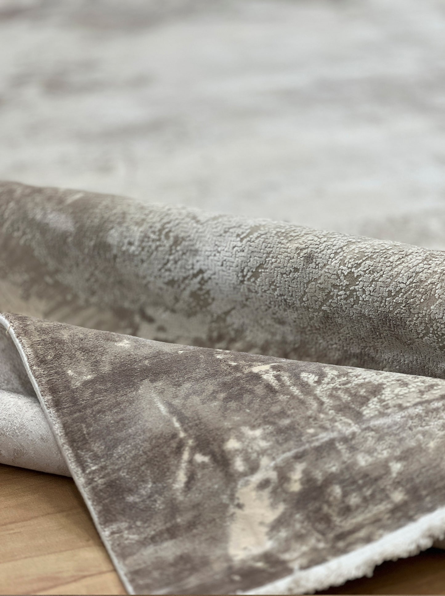 Lunar Shine Bamboo Silk Carpet